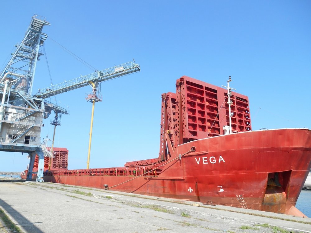 HOPAPORTTA HAREKETLILIK VAR